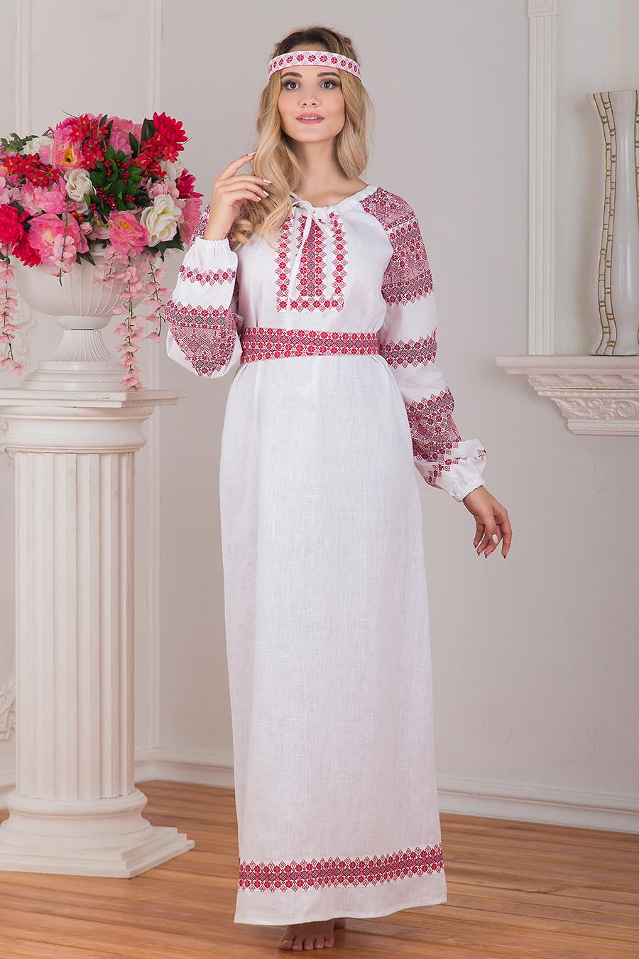 Women in Slavic costumes in Pontianak