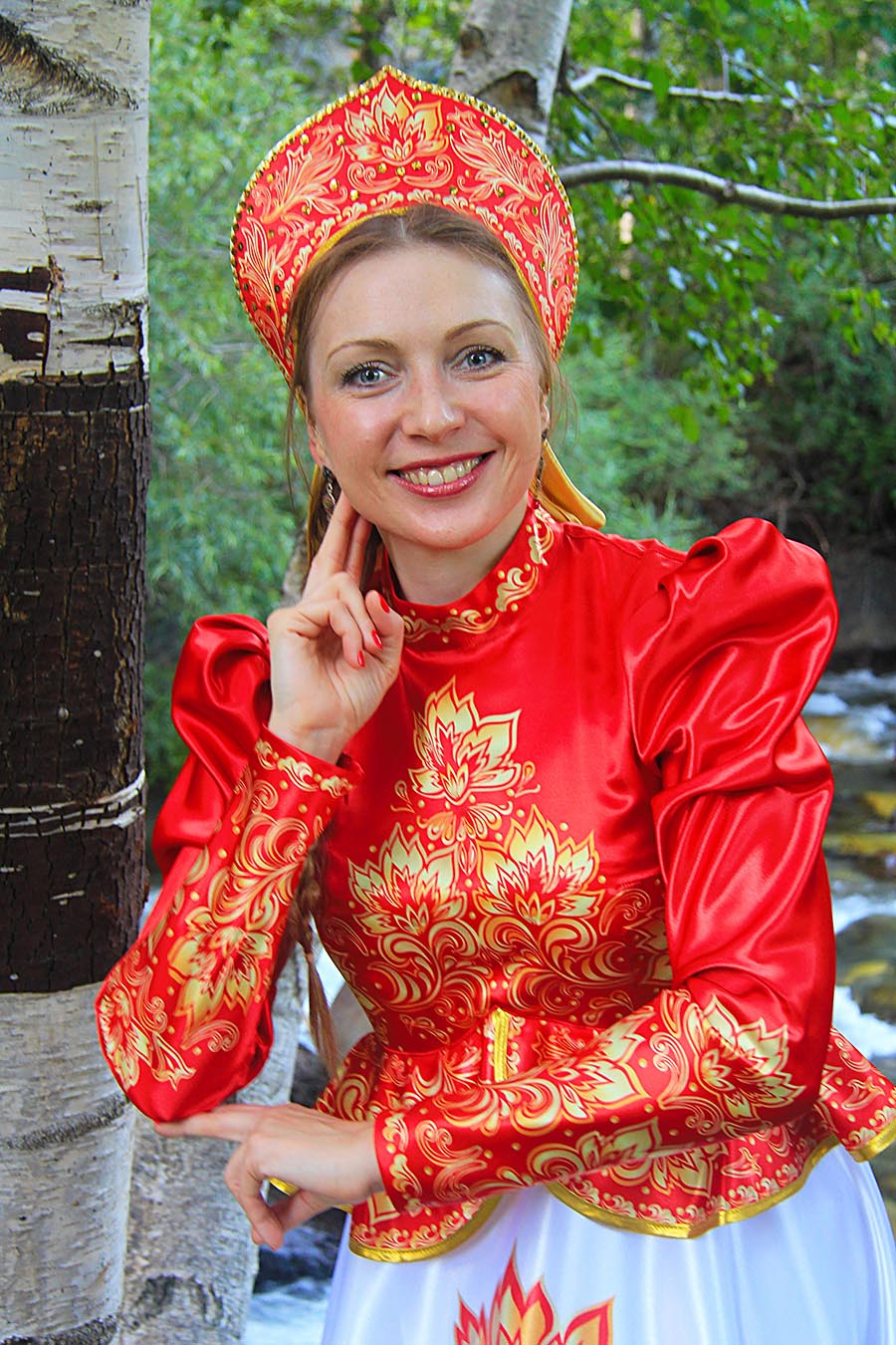 Women in Slavic costumes in Pontianak