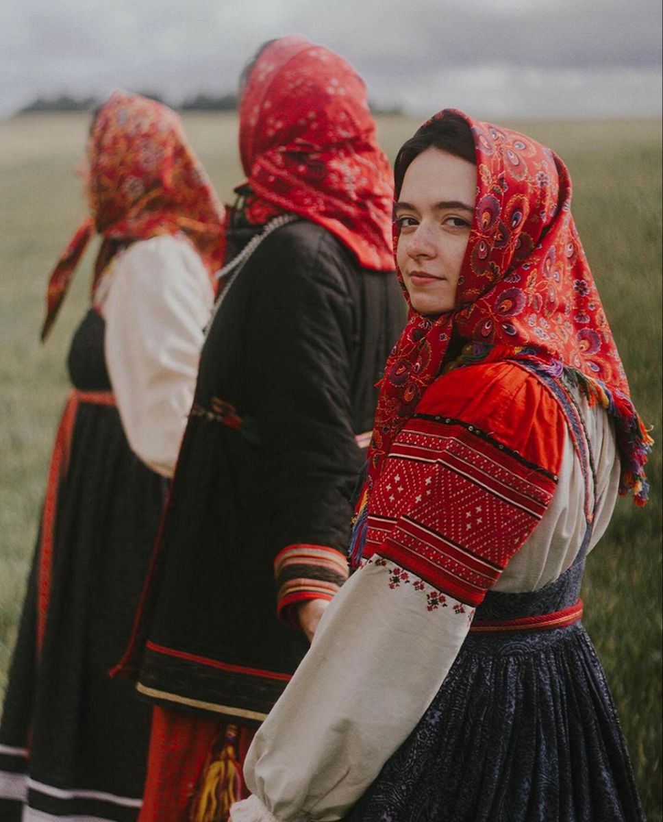 Women in Slavic costumes in Pontianak