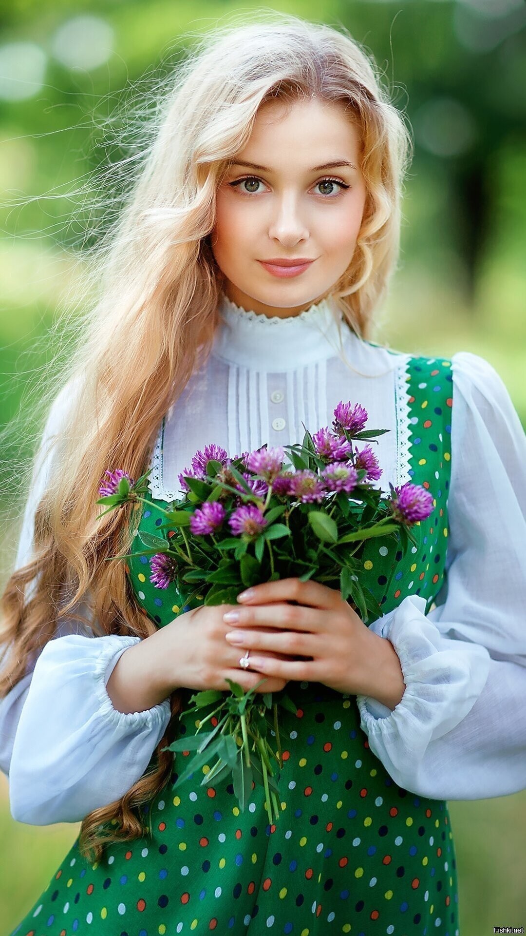 Girls in Slavic costumes in Pontianak